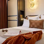 Hotel Grand Chicago 4*
